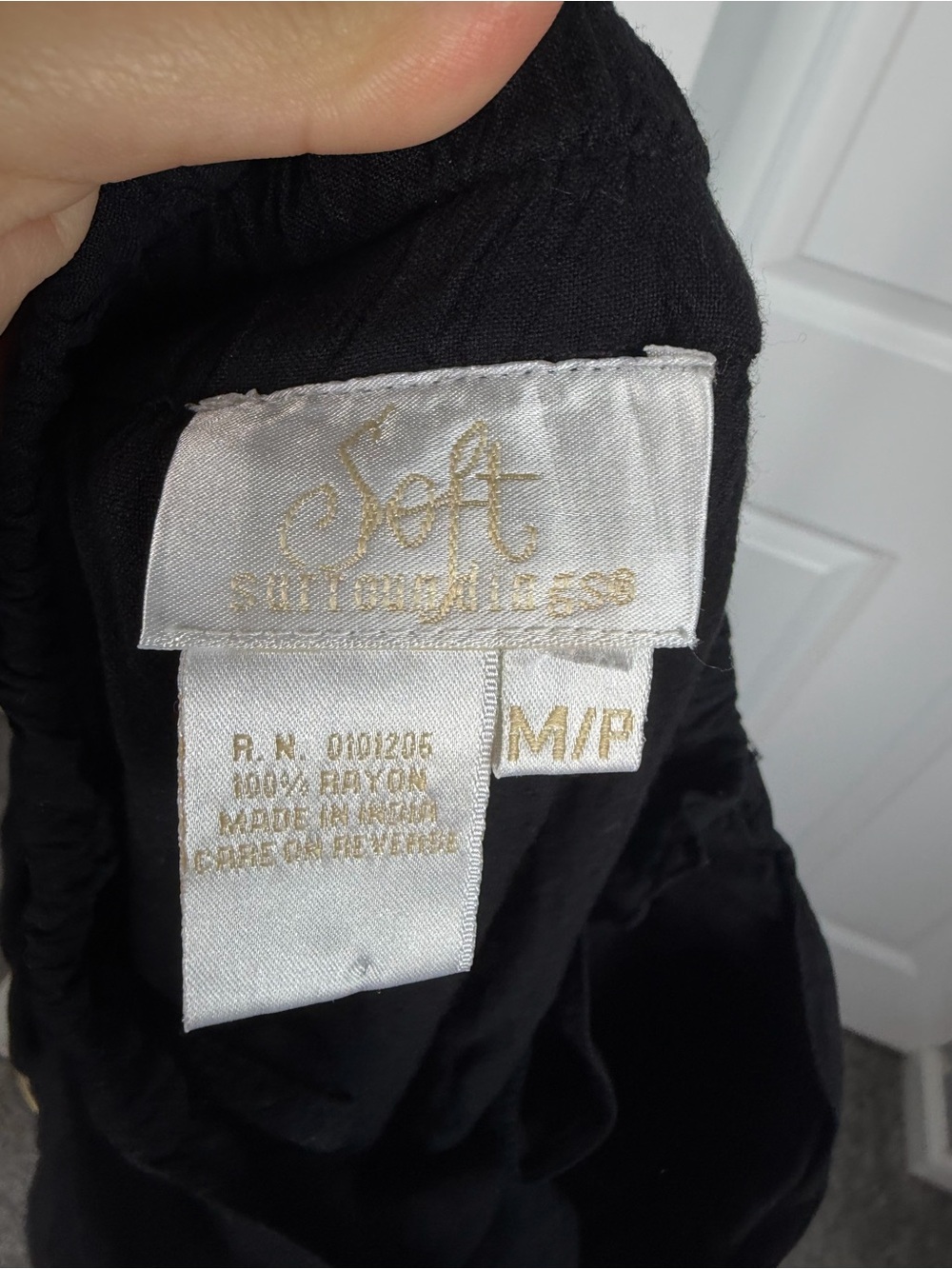 Vintage Soft Surroundings Petite M Black Embroidered Floral Maxi Skirt Rayon - Picture 15 of 16